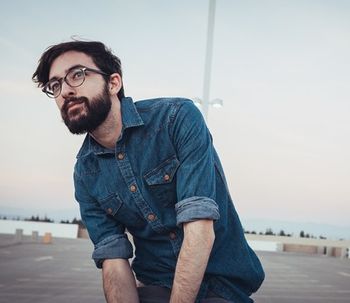 La barba, un elemento en auge en los implantes capilares